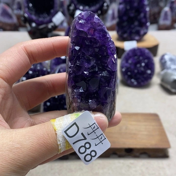 水晶大型摆件（非配饰）未镶嵌