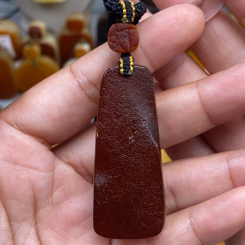 【闪购商品】琥珀颈饰未镶嵌