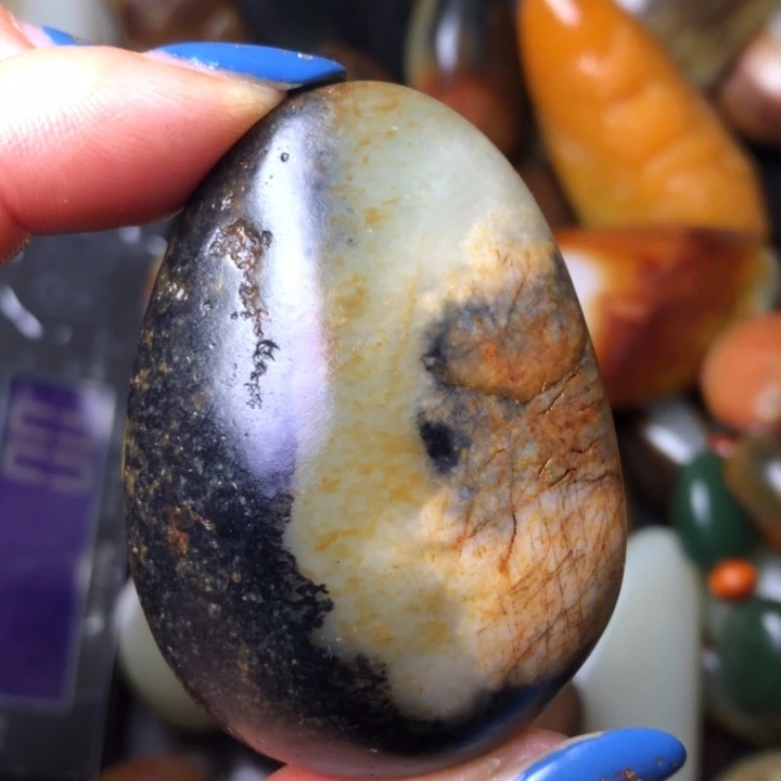 和田玉未镶嵌珠宝奇石