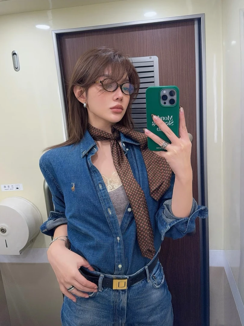 EMILY“高端私定”小马棉质蓝色牛仔衬衫