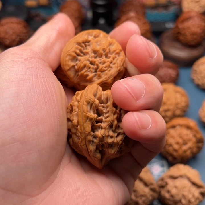 桃核吊坠小****e发给哥哥哥哥