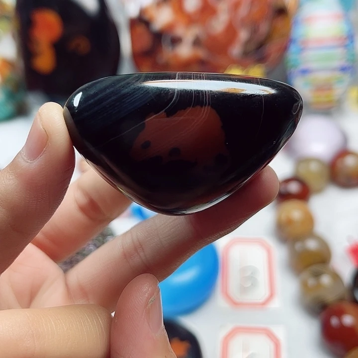 玛瑙/玉髓未镶嵌珠宝奇石