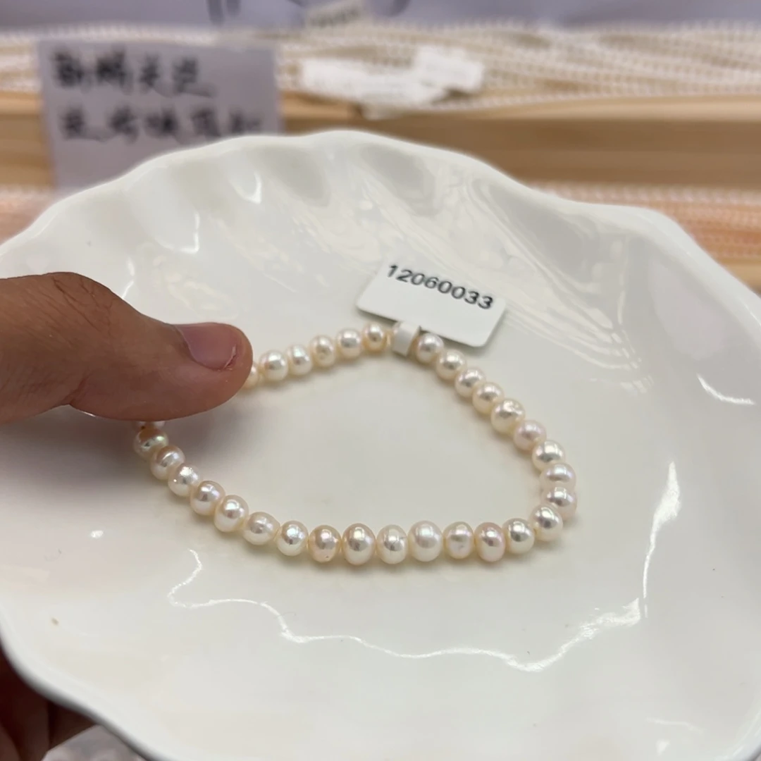 颈饰淡水珍珠未镶嵌