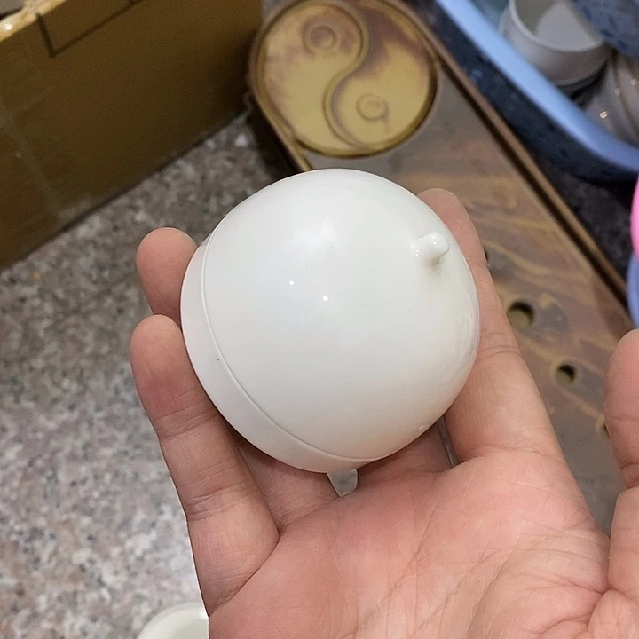 陶瓷艺术品及陶瓷壶