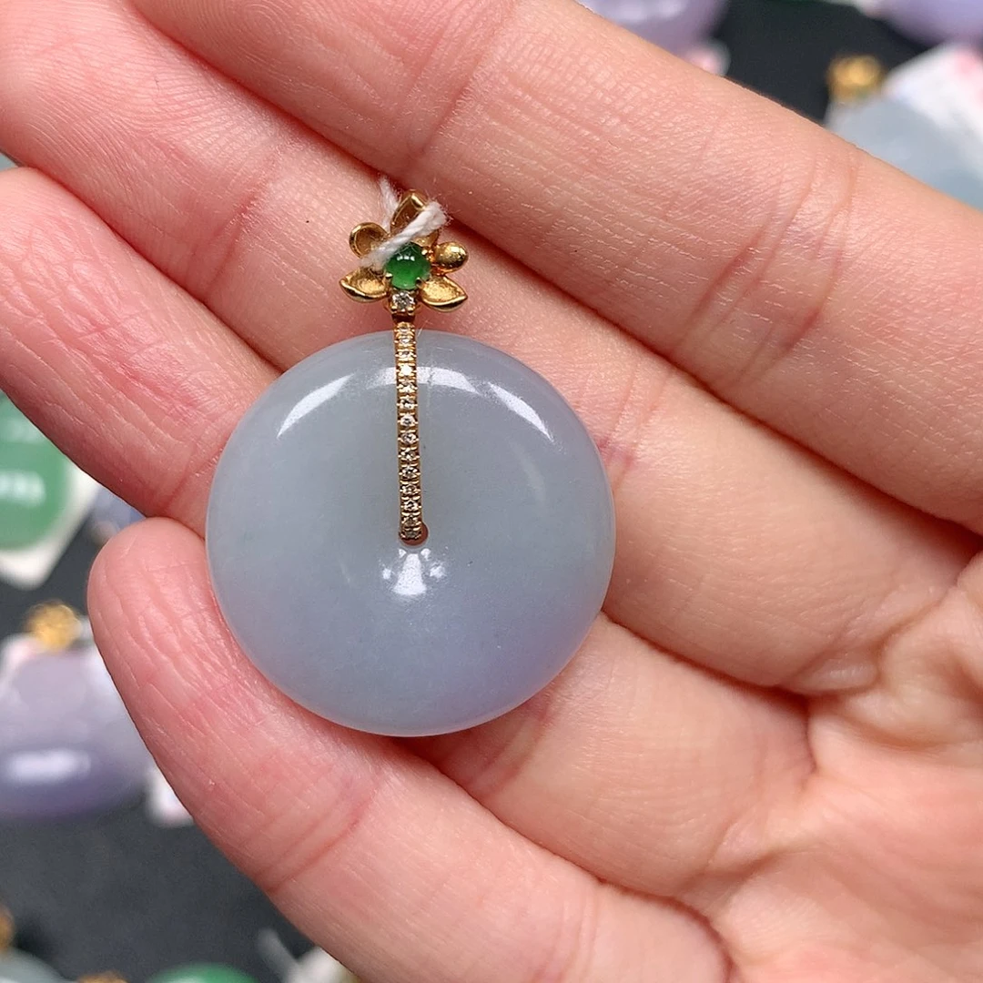 颈饰18K金镶嵌翡翠翡翠吊坠