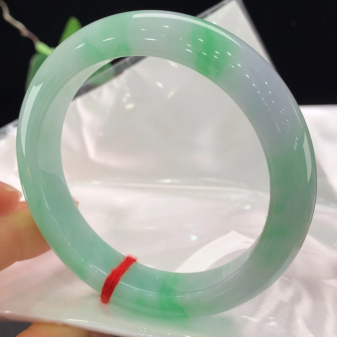 翡翠未镶嵌手镯0382