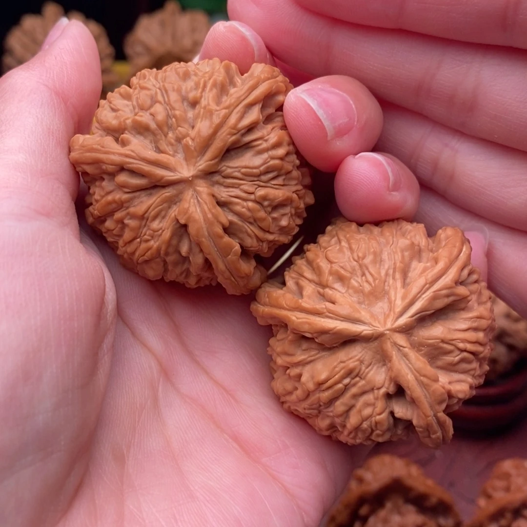 文玩核桃把件白奔43