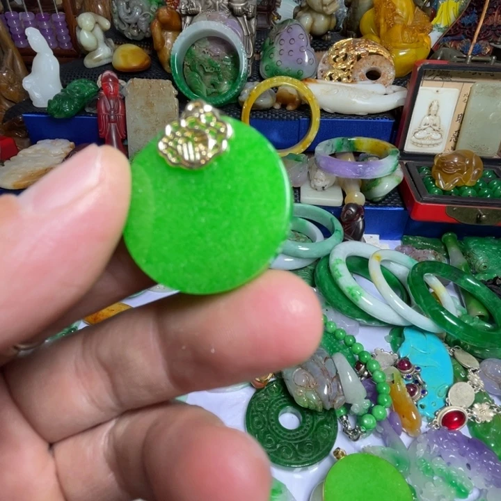 似***阳吊坠滴血莲花菩提