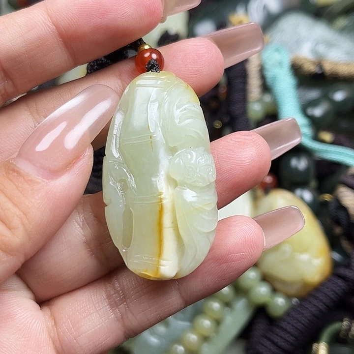 和田玉未镶嵌颈饰