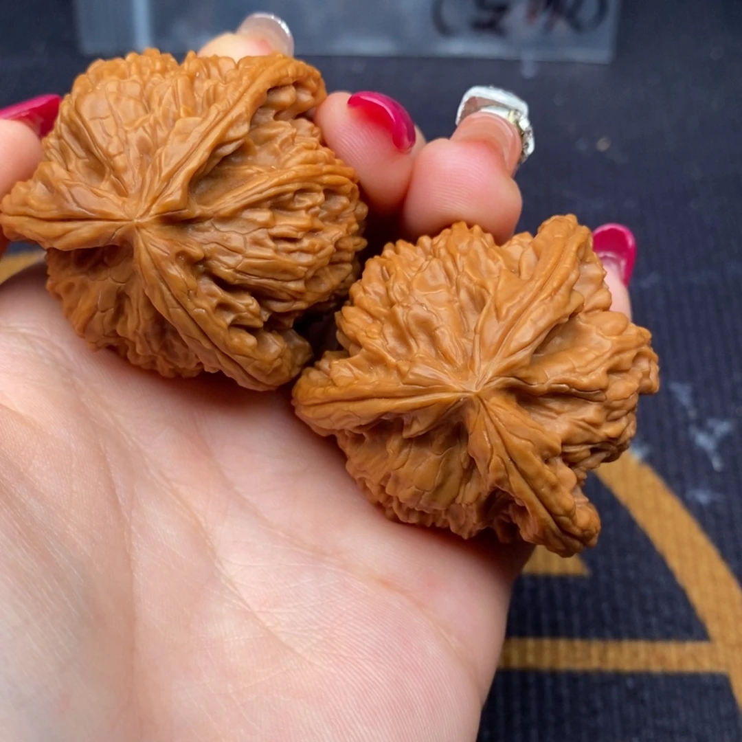 森***森文玩核桃把件白狮子