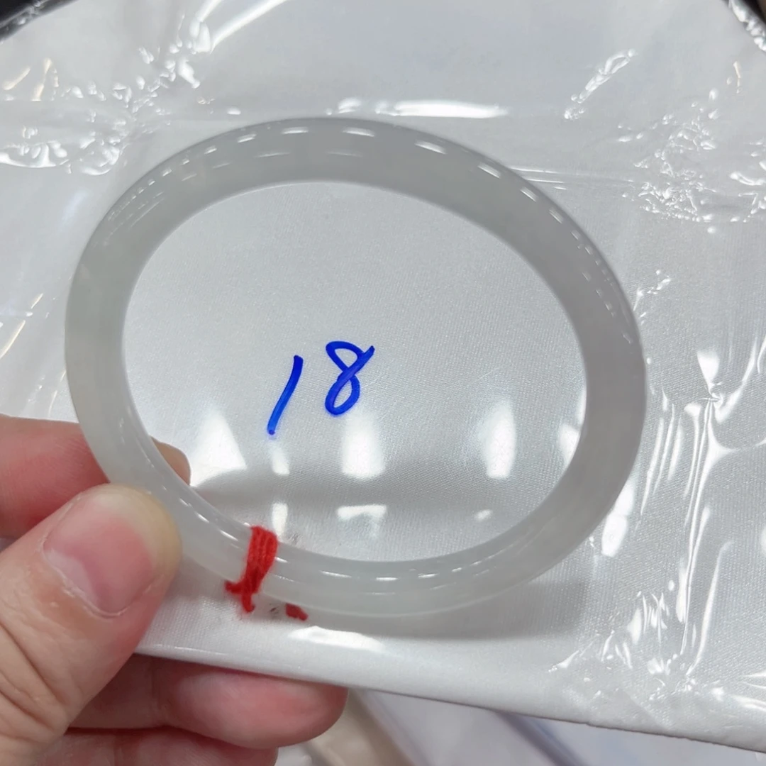 未镶嵌手镯翡翠51.8贵