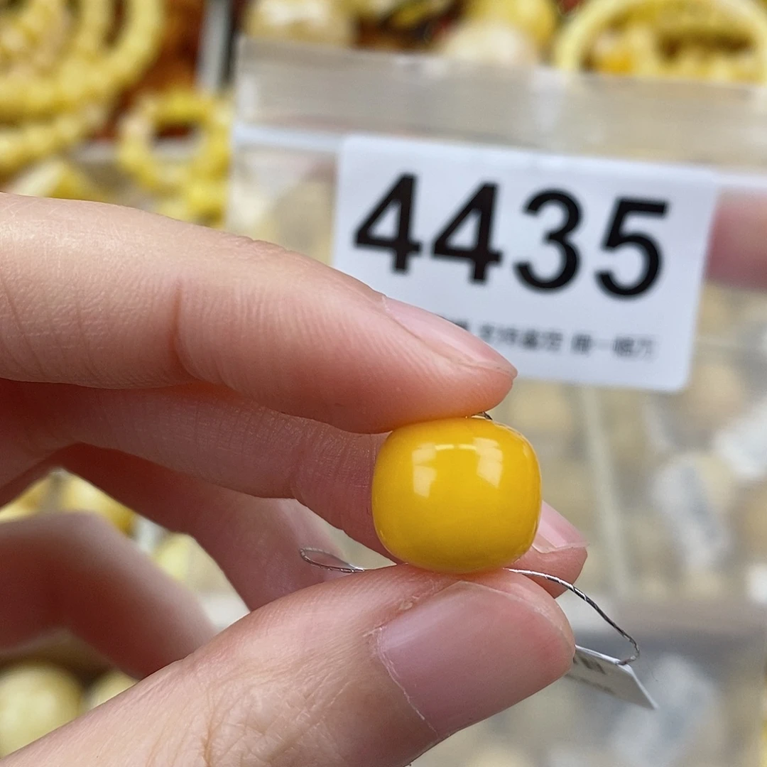 蜜蜡未镶嵌珠宝奇石12.5