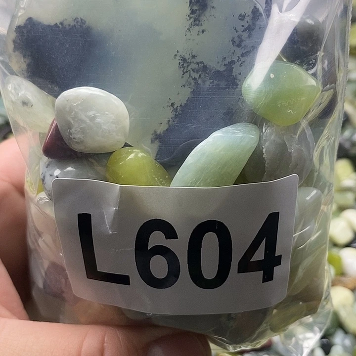 岫玉鱼缸石未镶嵌