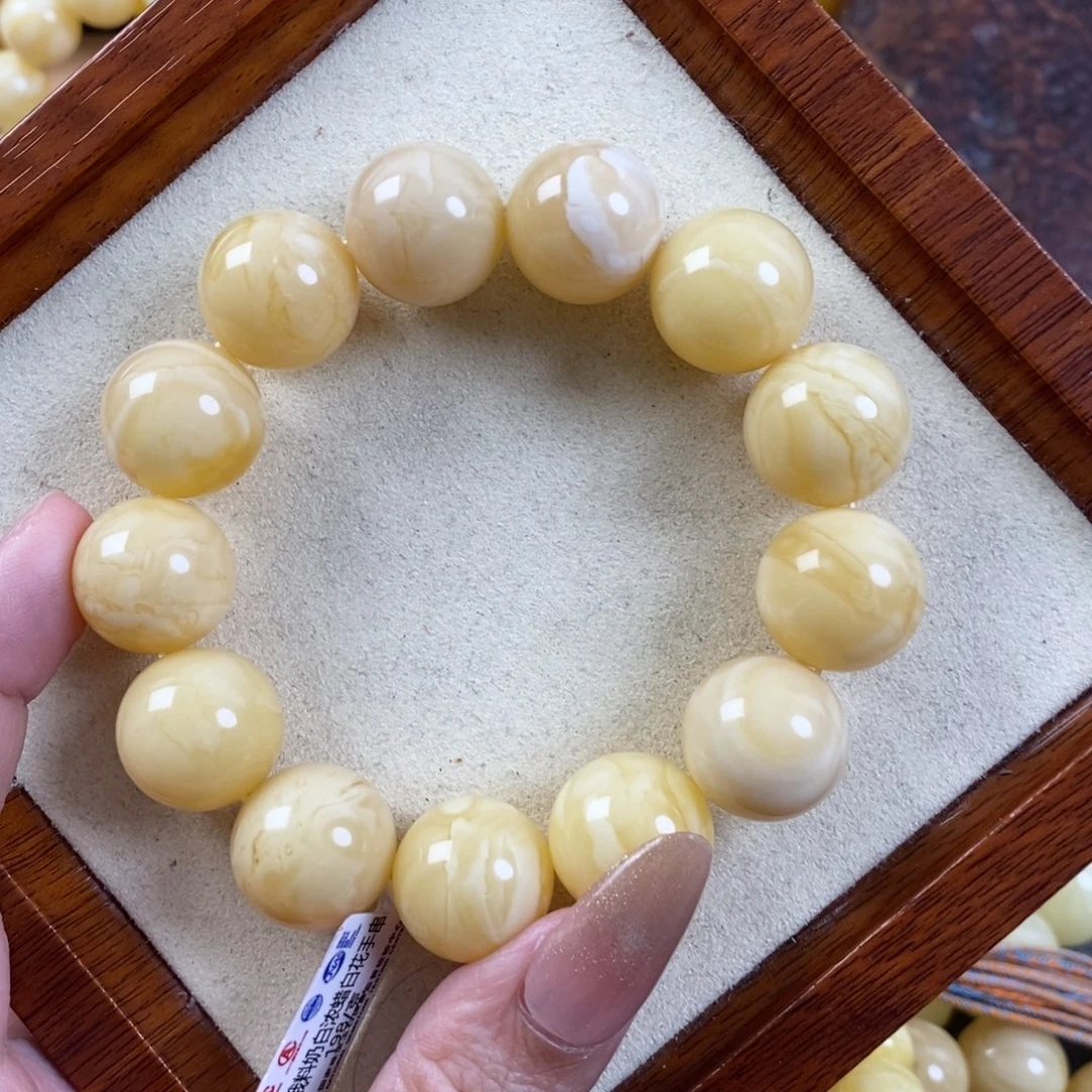 早***射裸石琥珀未镶嵌蜜蜡