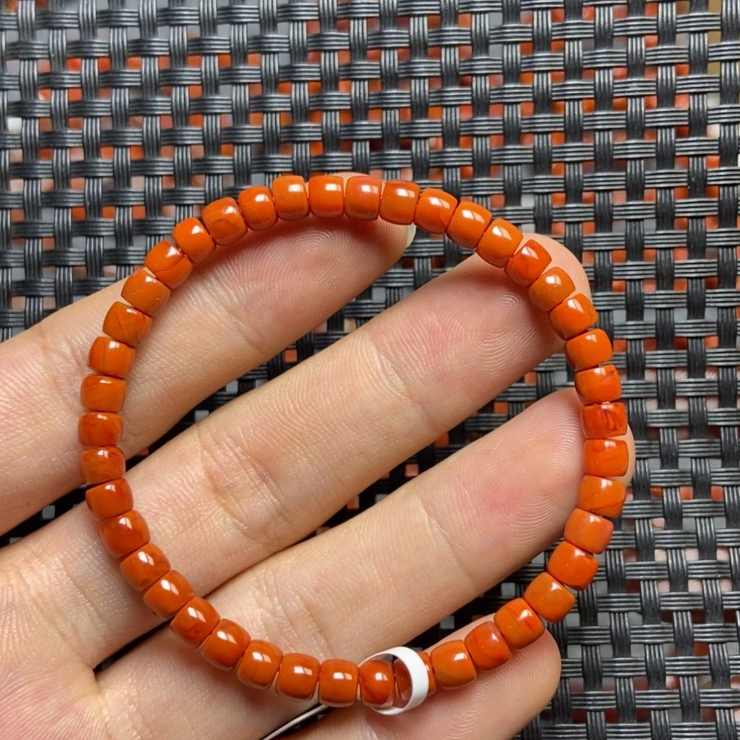 南红玛瑙未镶嵌手串4+’mm