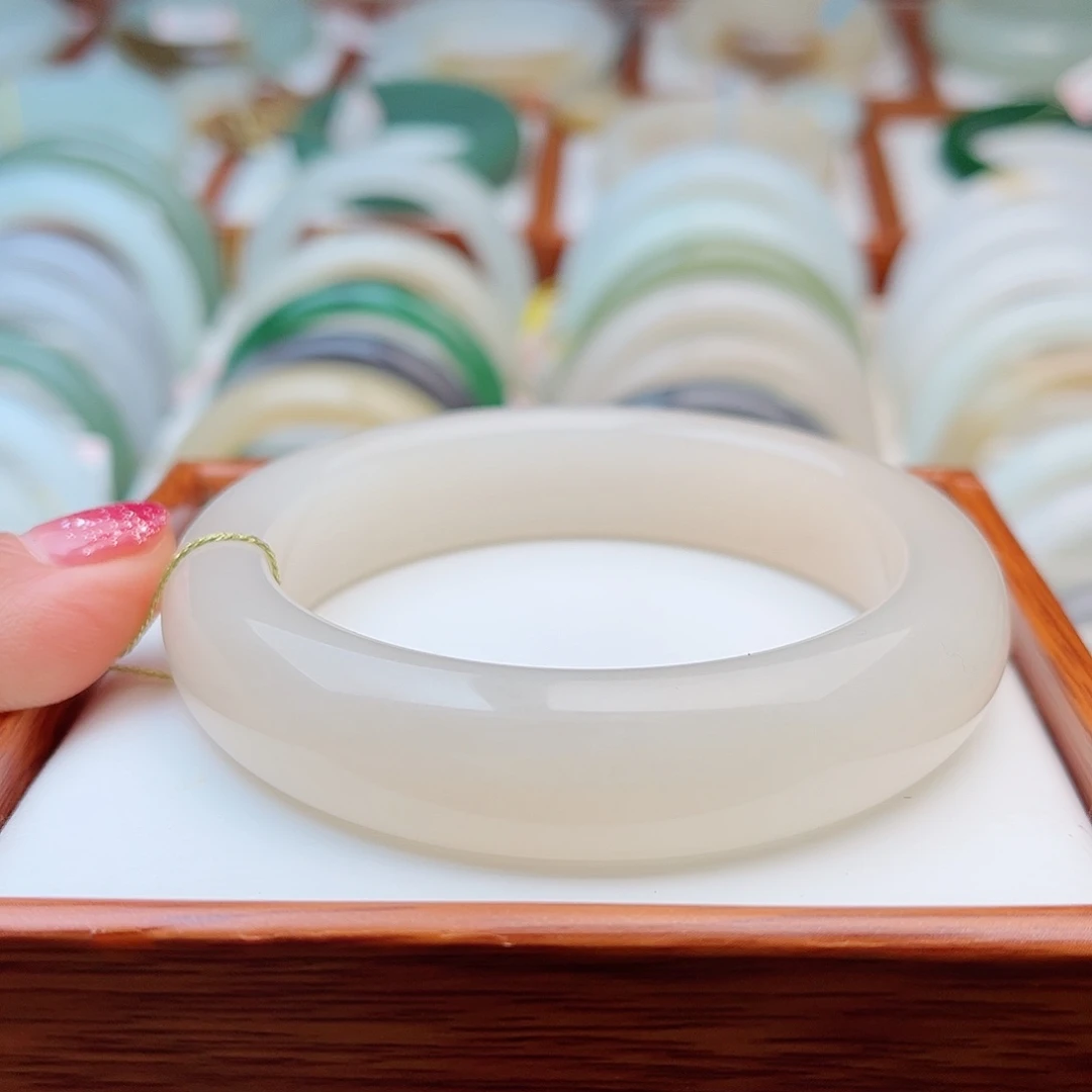 和田玉未镶嵌手镯58.6