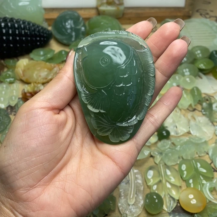 蛇纹石玉合金颈饰