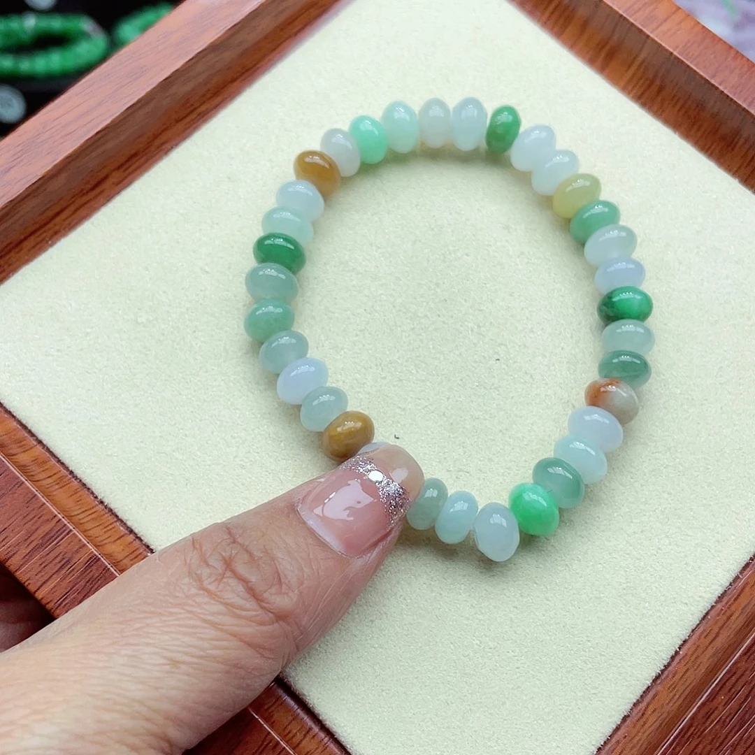 翡翠手链未镶嵌翡翠