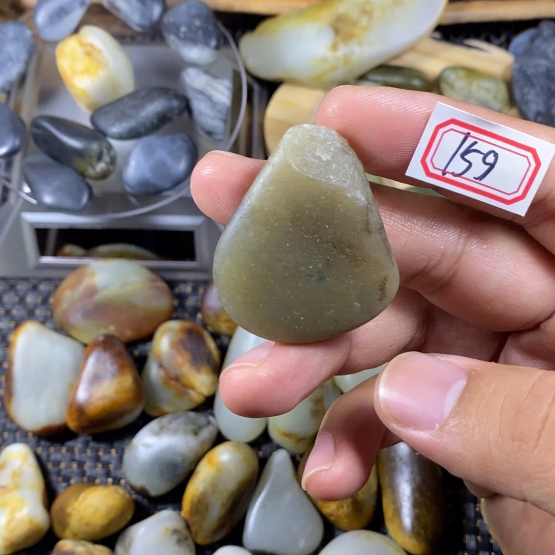 和田玉（糖玉）未镶嵌挂件