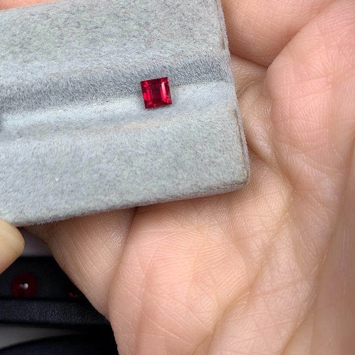 红宝石裸石方4缅甸鸽血红红宝石