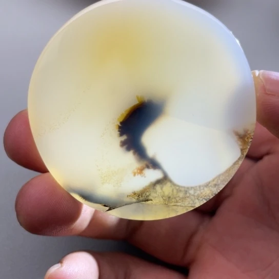 玛瑙/玉髓颈饰未镶嵌高**云