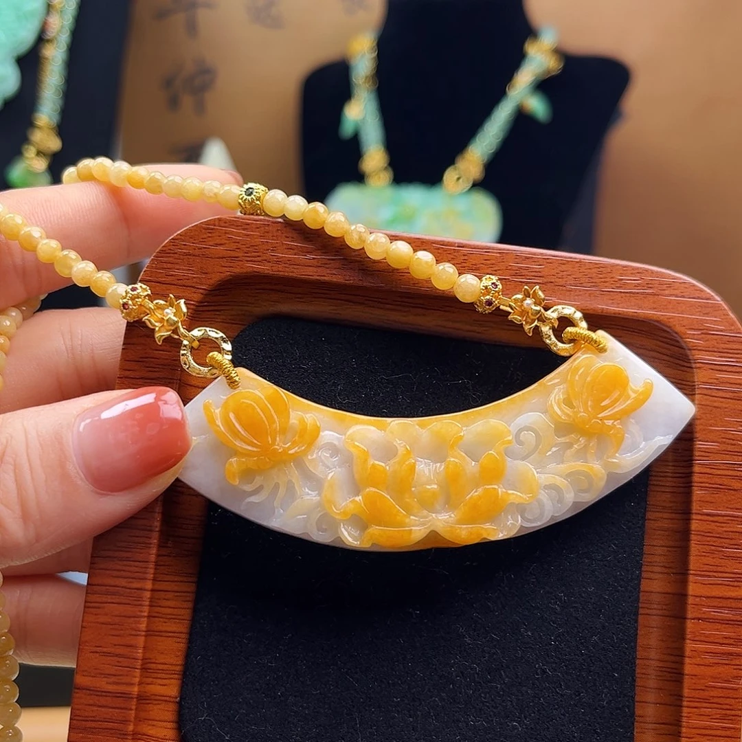 翡翠未镶嵌颈饰天翡翡翠