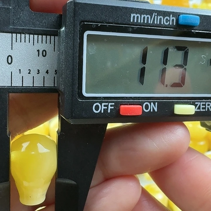 蜜蜡未镶嵌裸石12杂