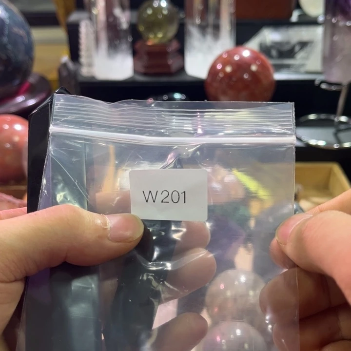 未镶嵌水晶大型摆件（非配饰）T****T