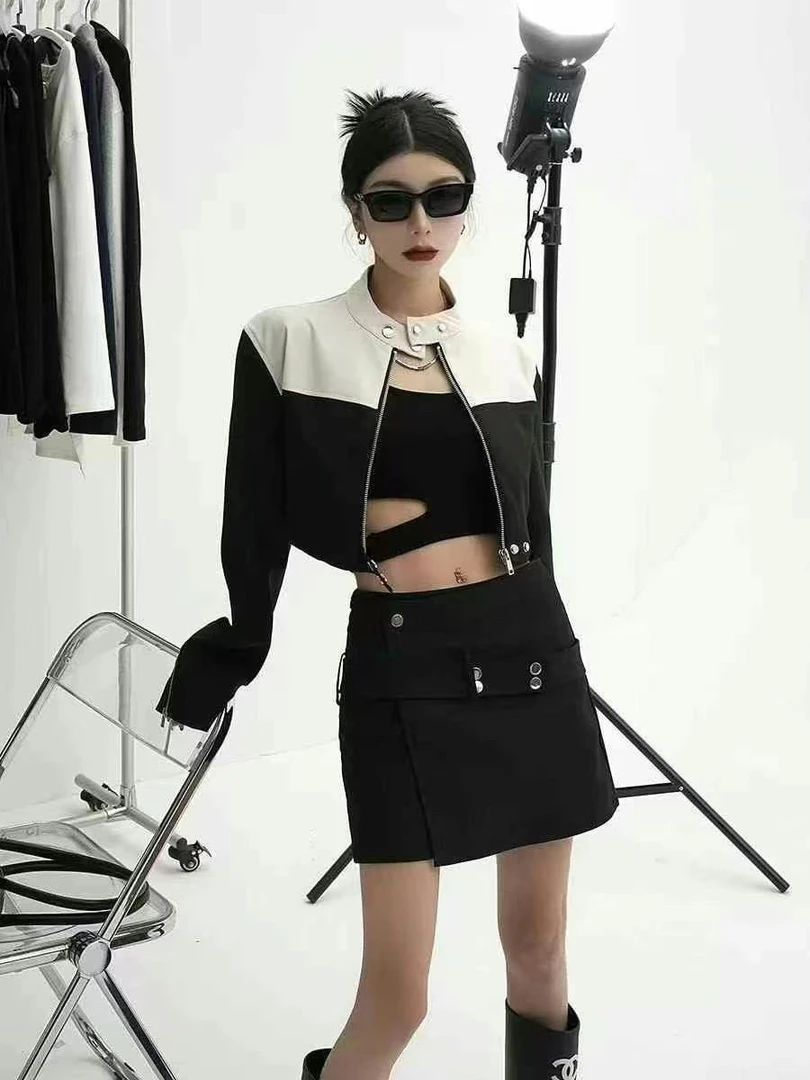 新款气质百搭洋气潮流拼皮撞色小众个性机车服外套短裙套装两件套