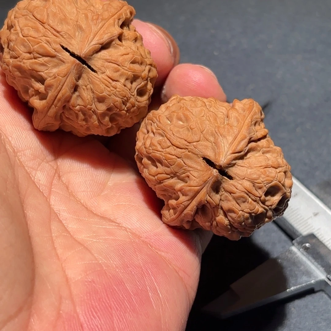 桃核吊坠大团圆存钱罐