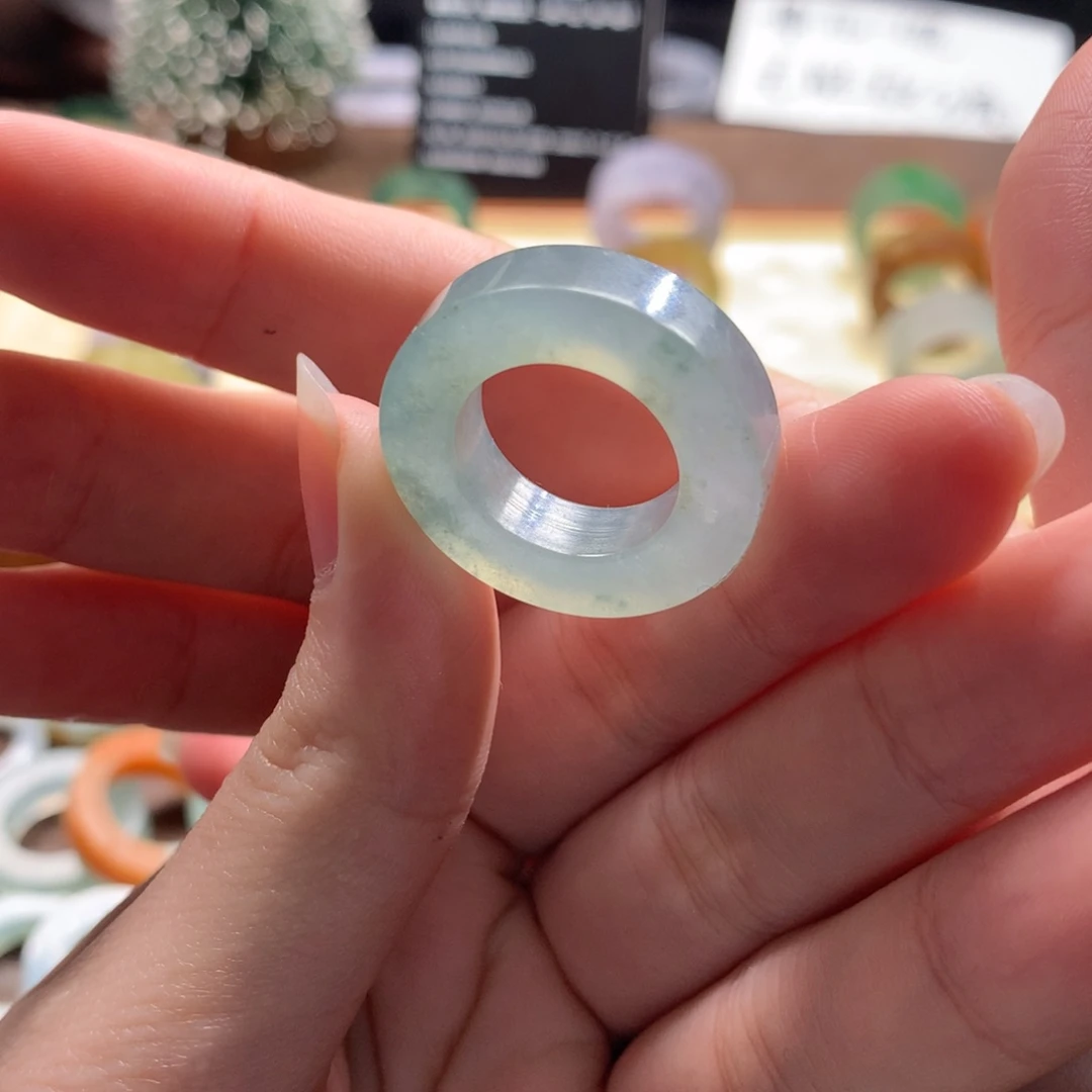 定制翡翠未镶嵌翡翠戒圈