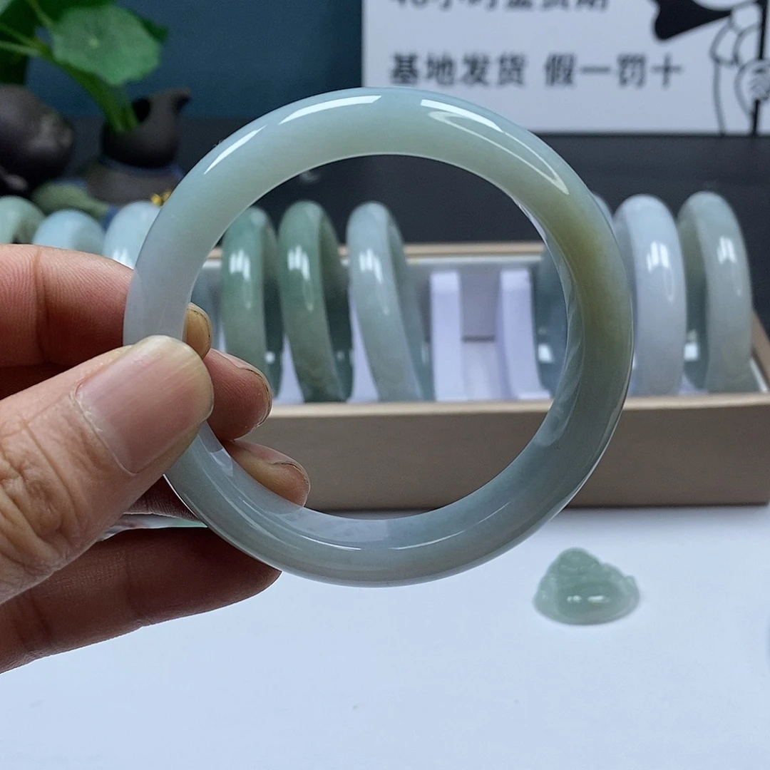 翡翠未镶嵌手镯翡翠手镯
