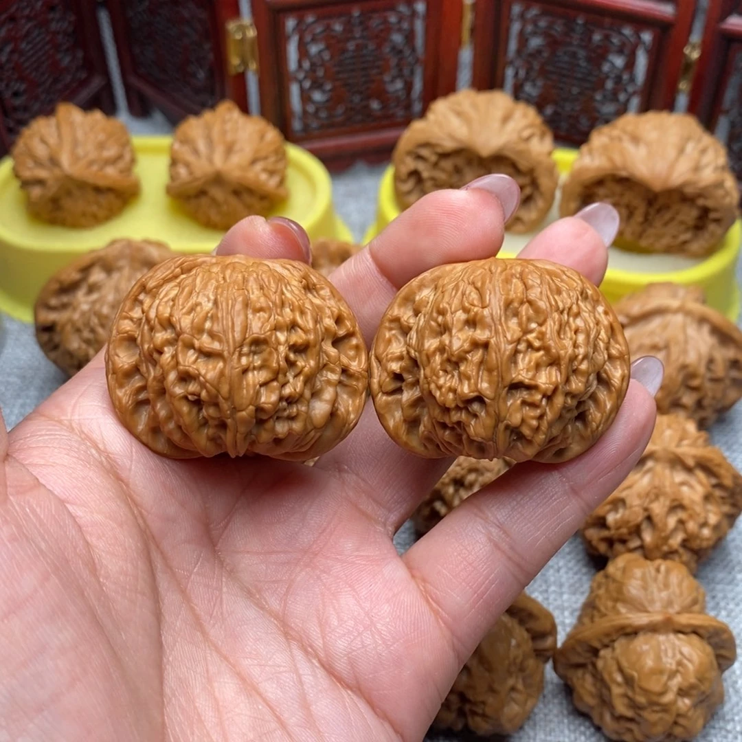 文玩核桃把件红皮正磨41