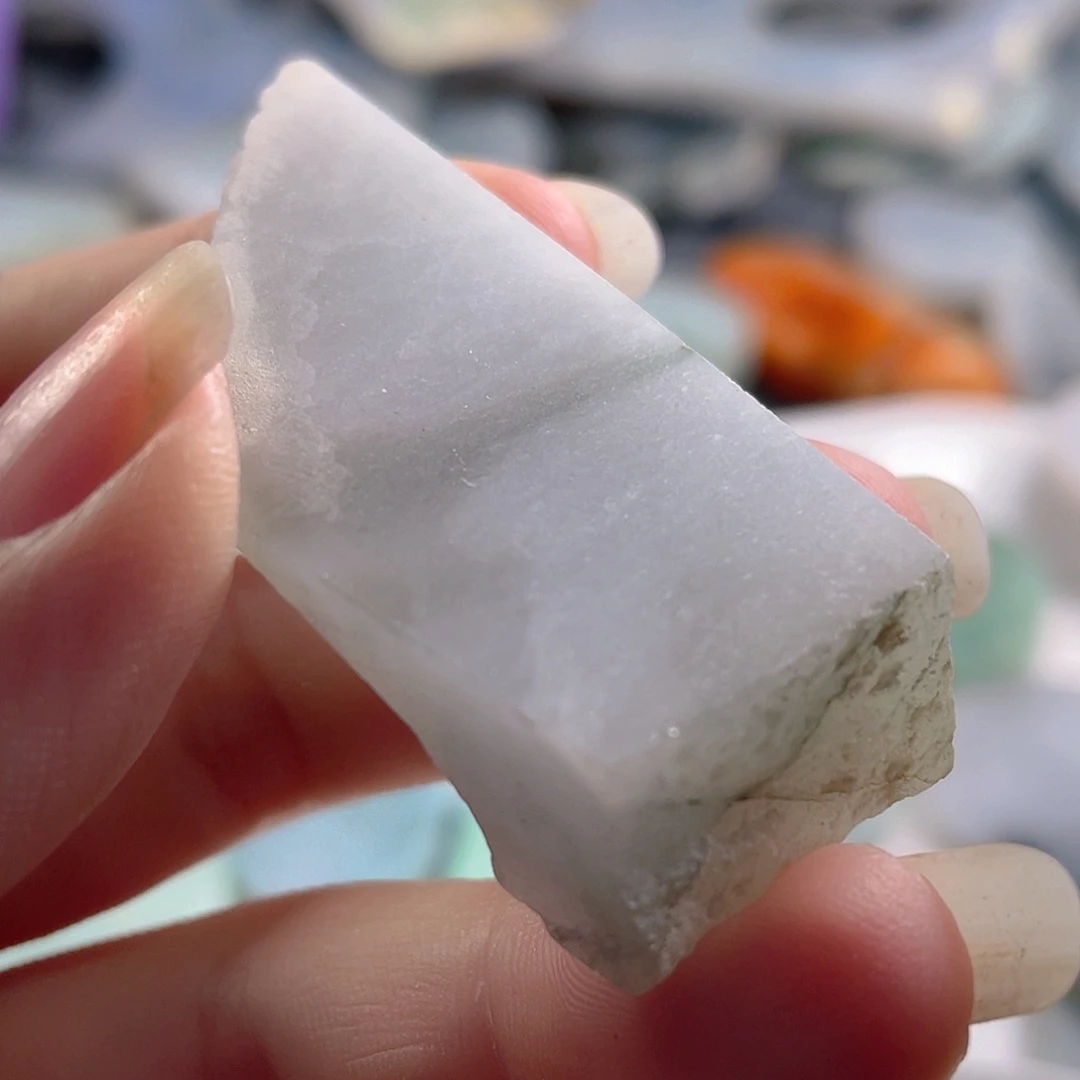 颈饰未镶嵌翡翠匠*