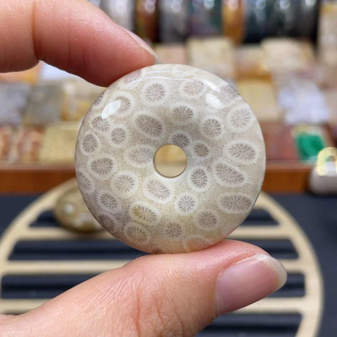 硅化玉未镶嵌颈饰k2