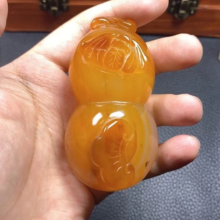 成***功玛瑙/玉髓吊坠未镶嵌