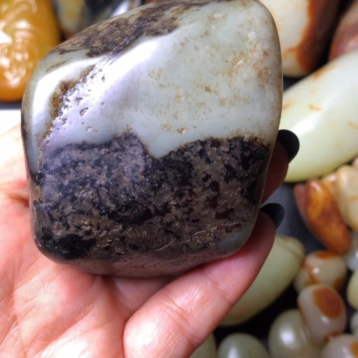 和田玉未镶嵌珠宝奇石