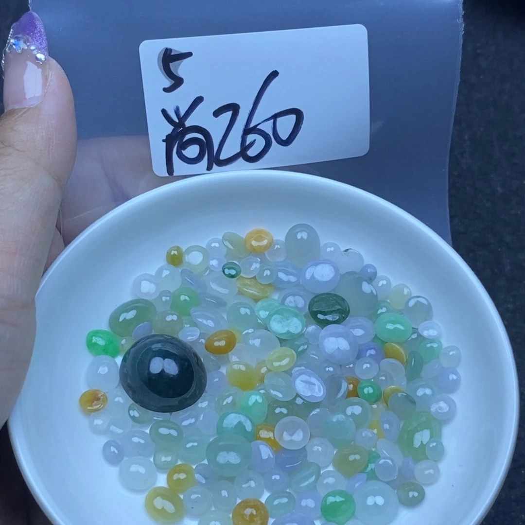 尚***告翡翠裸石不退不换