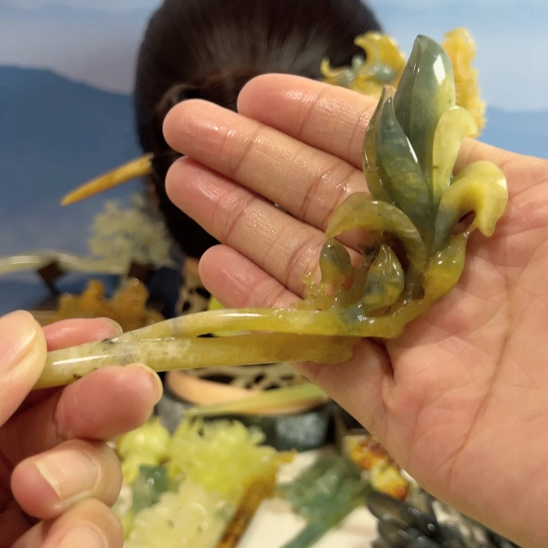 蛇纹石玉未镶嵌发饰