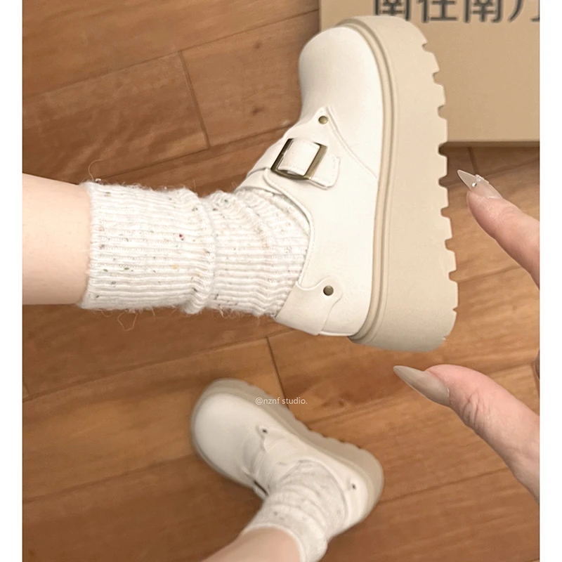 南在南方复古白色增高厚底小皮鞋女2025新款秋冬百搭配裙子勃肯鞋