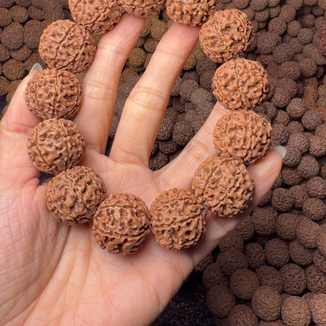 手串金刚菩提7瓣卡23尺，126号