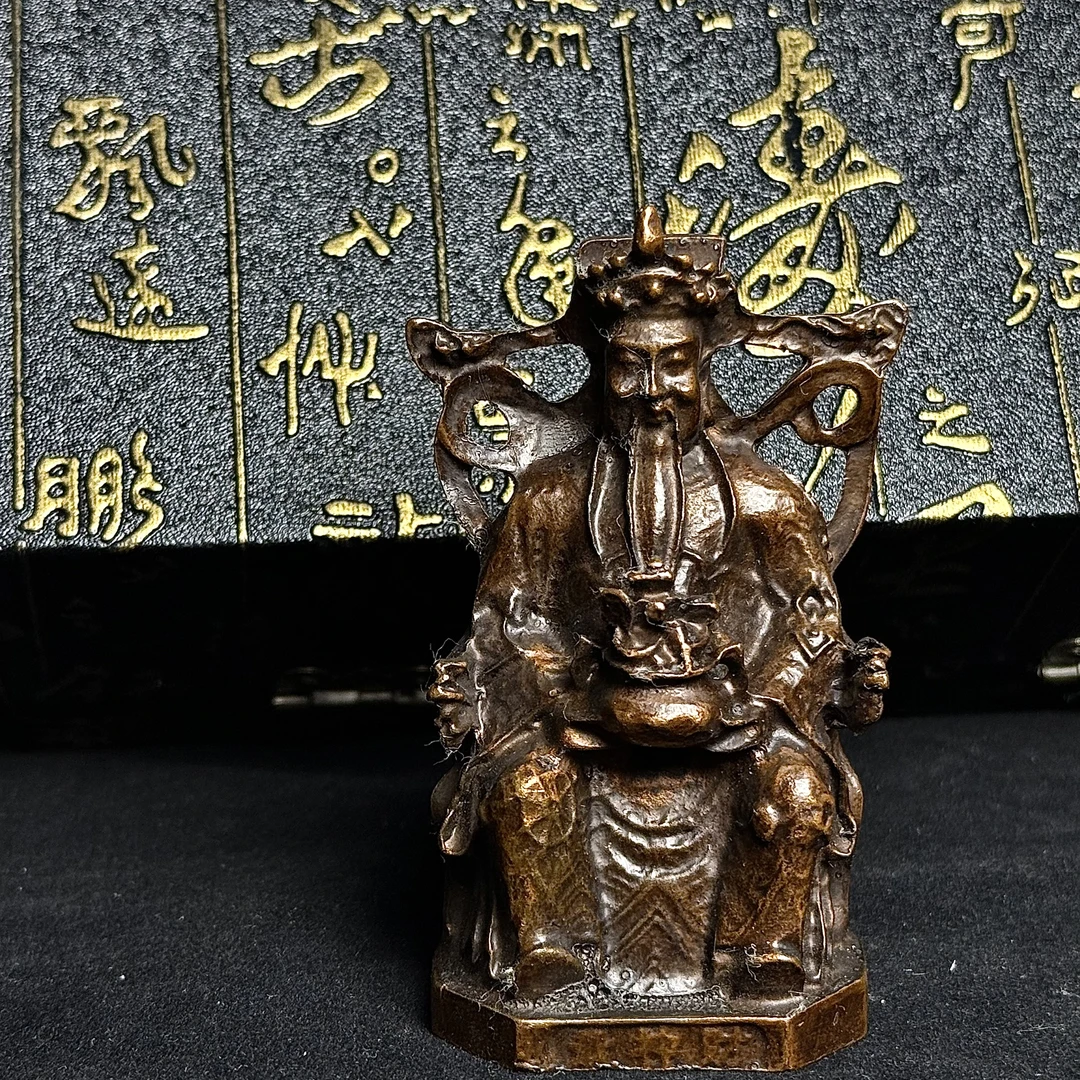 T062复古创意手捧福袋财神爷