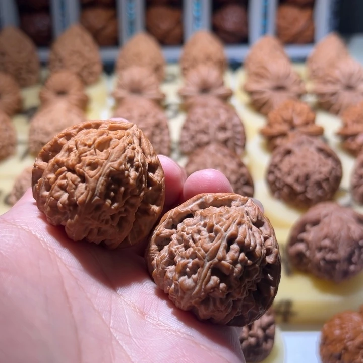 吊坠文玩核桃40三角白全品