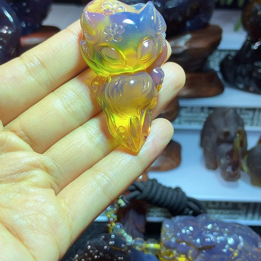 未镶嵌颈饰琥珀冰****女缅甸天然琥珀