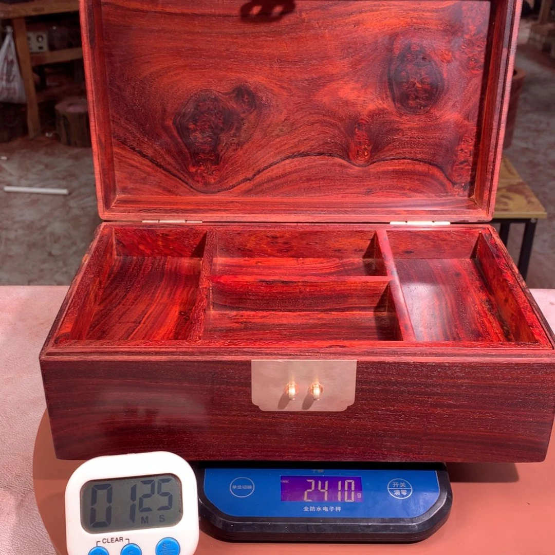木切**堂笔筒工艺品