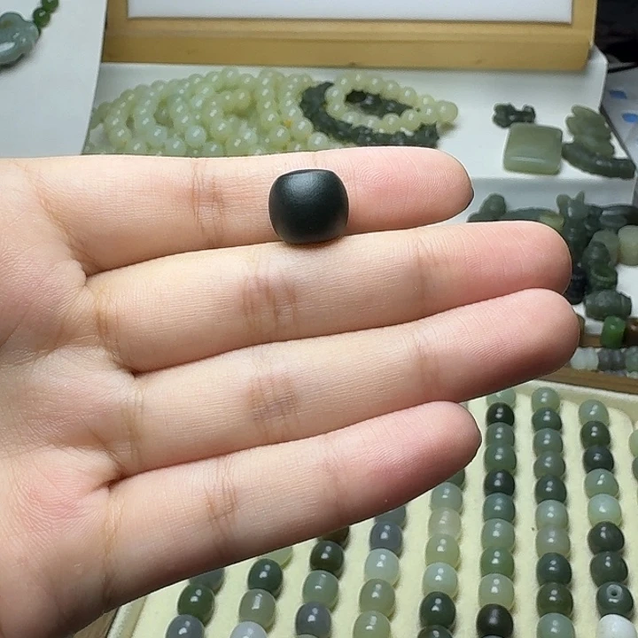 嘻***馆未镶嵌和田玉珠宝半成品和田玉塔青老型12