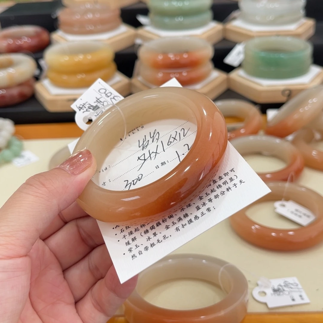 未镶嵌手镯石英质玉岁***~