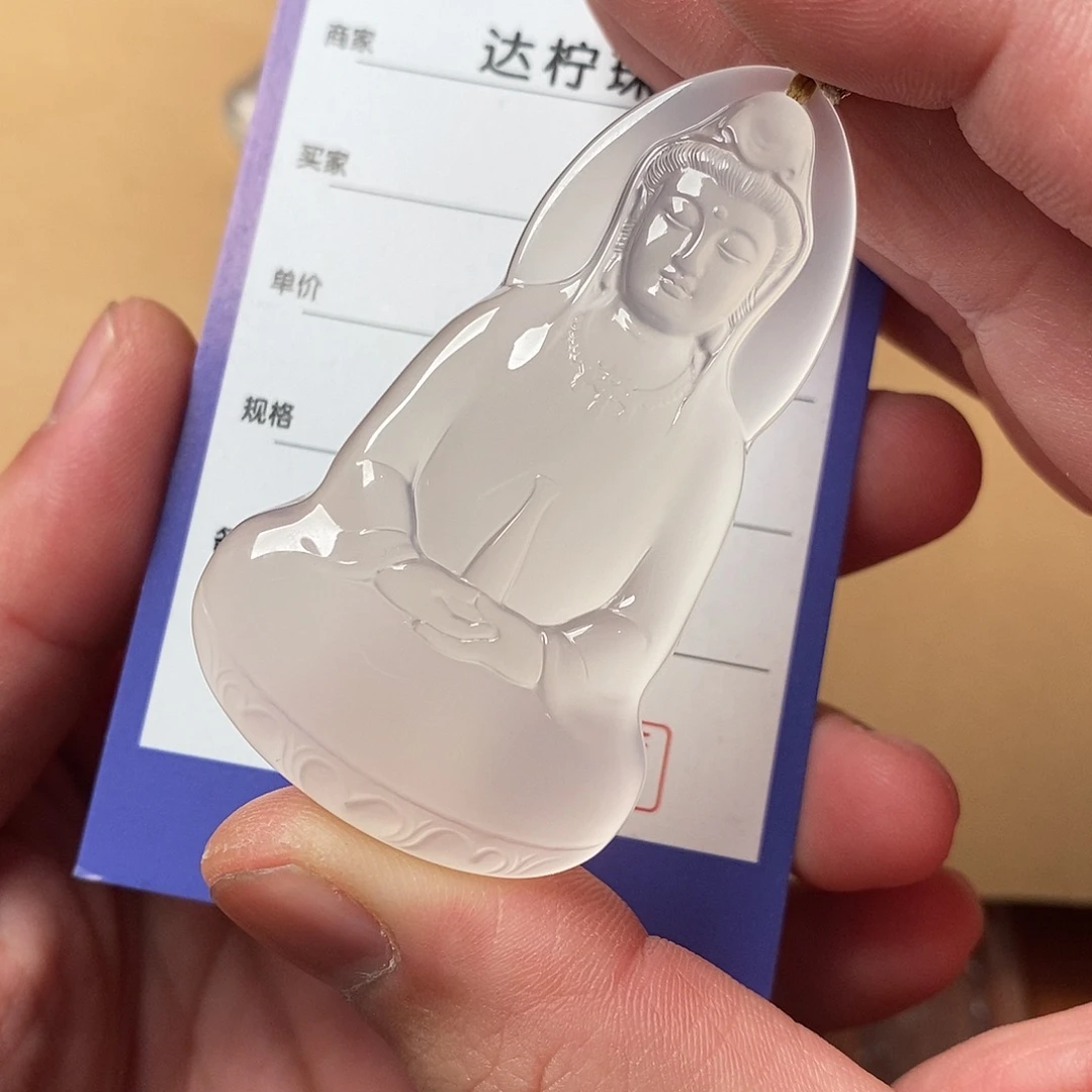 ****风玛瑙/玉髓未镶嵌颈饰