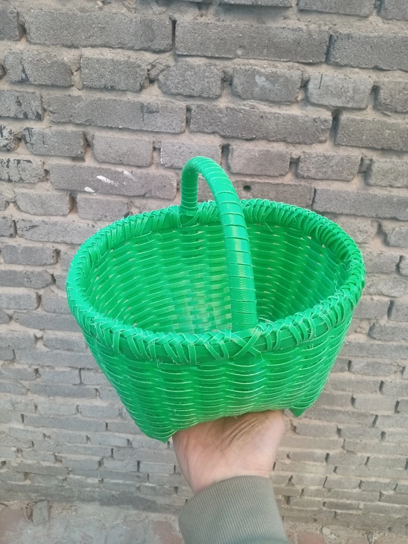 绿色小鸡蛋篮手工编织小篮子农村老式小提篮儿童玩具篮海鲜篮洗澡