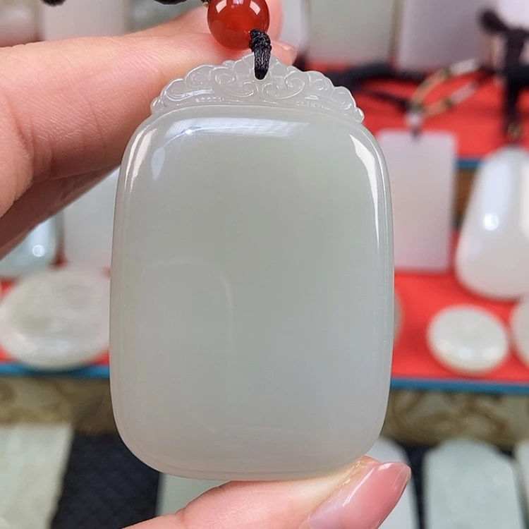 【闪购商品】颈饰未镶嵌和田玉